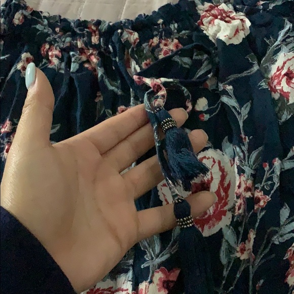 Shorts - Picture 2 of 4